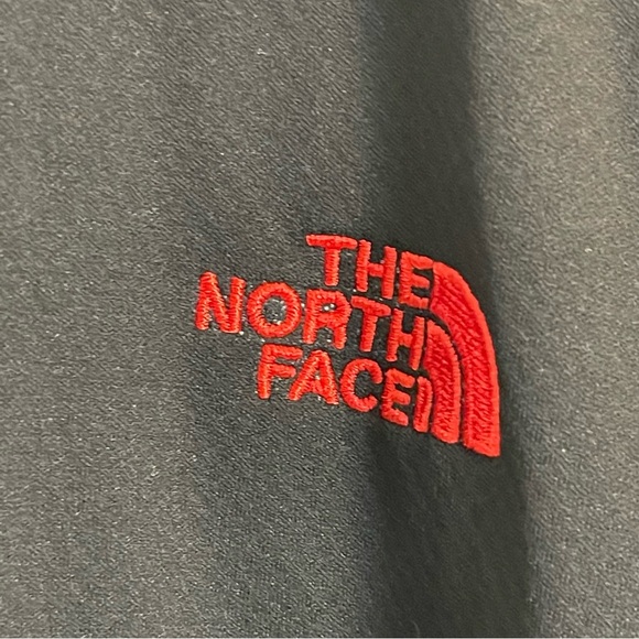 North Face Button Polo Shirt Black Red TNF Logo Men’s short sleeve SZ S collar - Picture 3 of 6